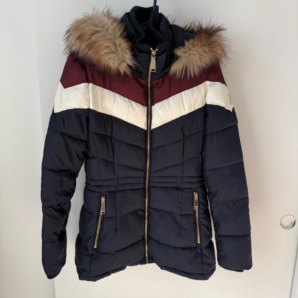 Chevron Colorblock Puffer Jacket with Faux Fur Trim Hood - Picture 4 of 15